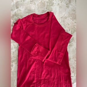 Lululemon swiftly tech long sleeve in Red size 6